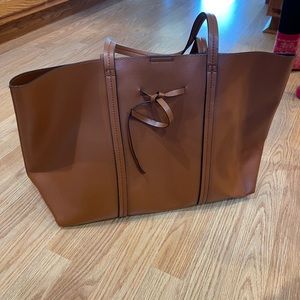 Sole society tote
